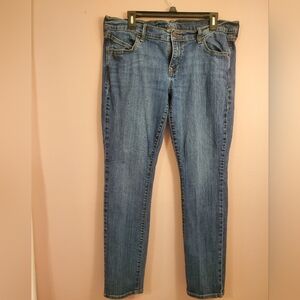 Old navy Diva, denim jeans Size 14. Straight legs  29 inch inseam